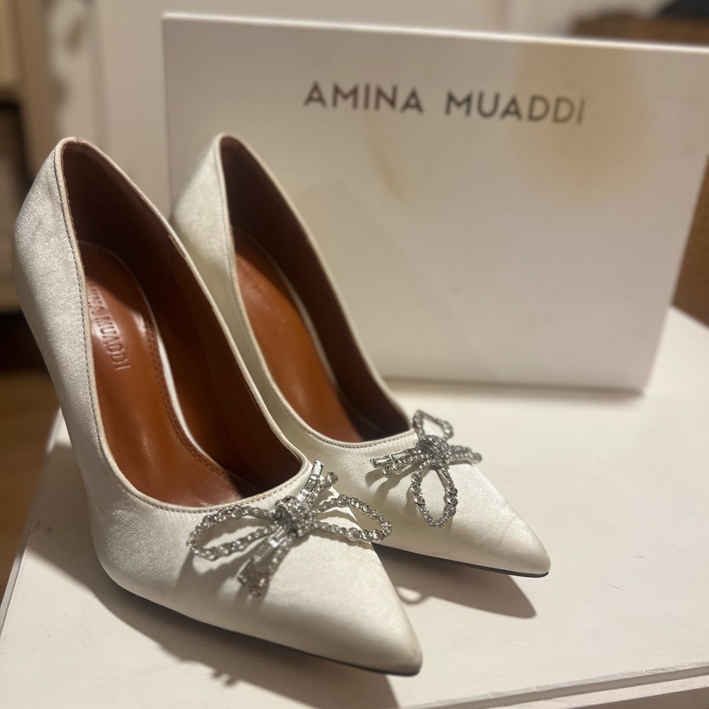 New! Amina Muaddi White Satin Rosie Pumps with Crystal Bow-38